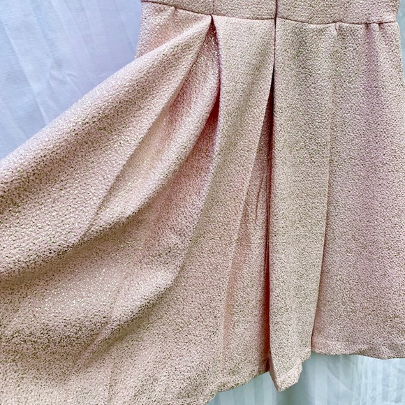 👑 Forever 21 Stunning Rose Gold Pleated Dress 👑 - Picture 3 of 8